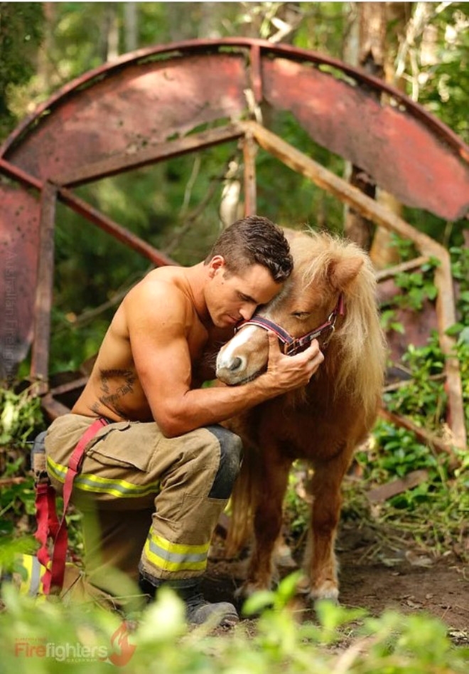 Onları gören kadınlar yangın çıkarmak istiyor galerisi resim 8