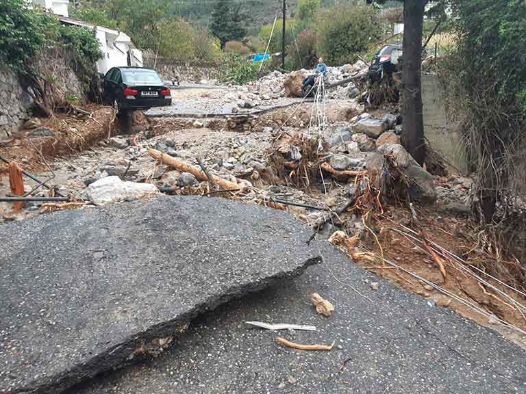 Ülke savaş alanı gibi felaket ürkütücü boyutta galerisi resim 8