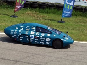 1TL ile 350 kilometre yol giden elektrikli otomobil ürettiler