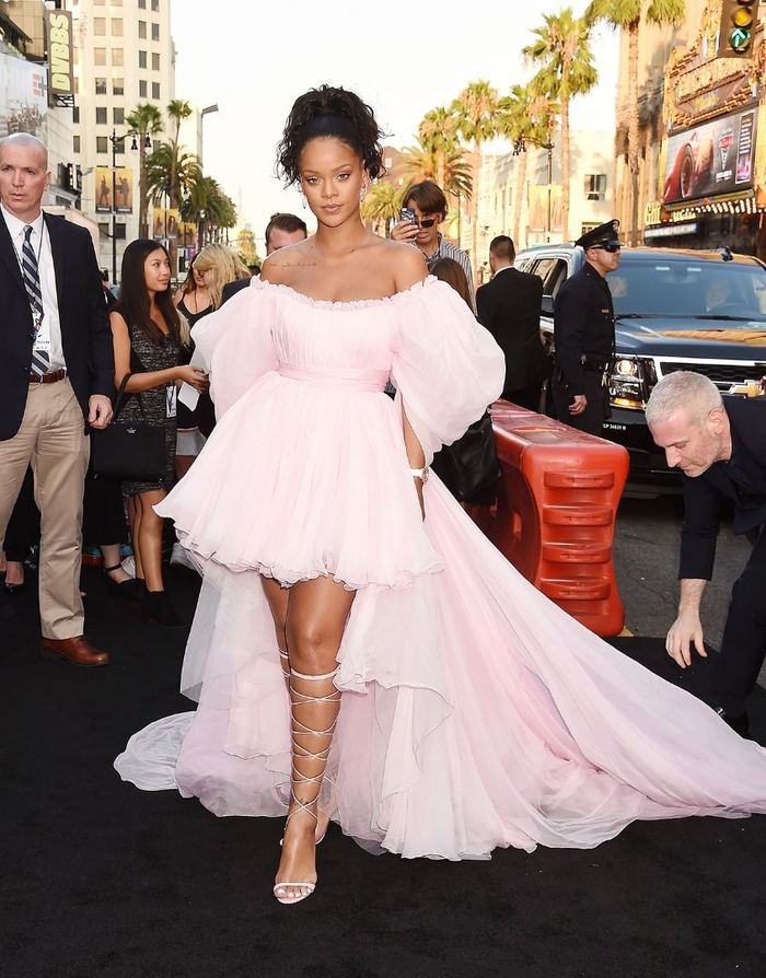 Rihanna'dan sevgililer gününe özel tasarım galerisi resim 14