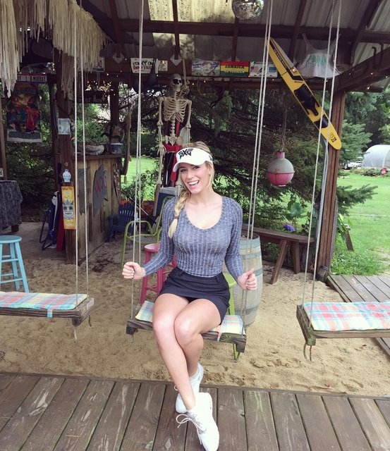 Dünyanın en çekici golfçüsü Paige Spiranac galerisi resim 14