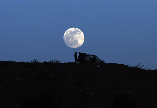 Kanlı ay, hayran bıraktı... galerisi resim 4