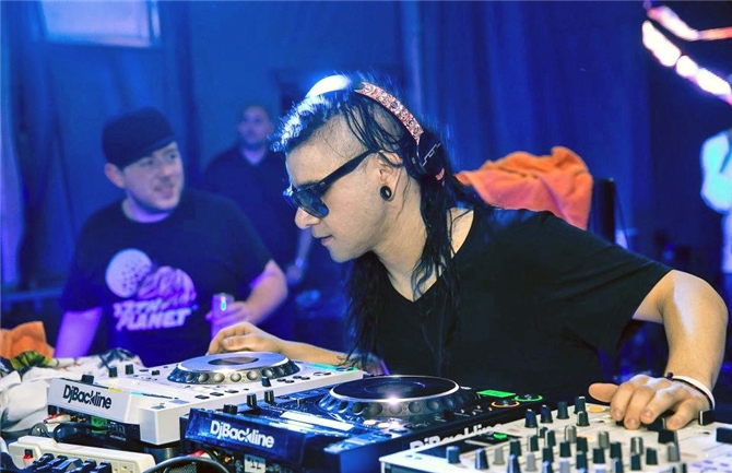 En Çok Kazanan Ünlü DJ'ler galerisi resim 6