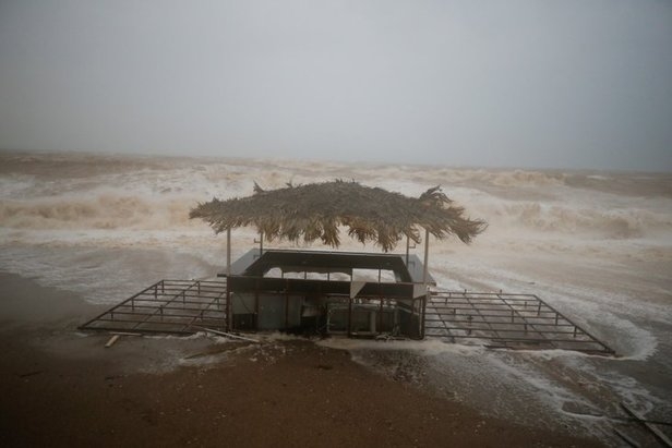 Antalya'da Hortum böyle iz bıraktı! galerisi resim 14