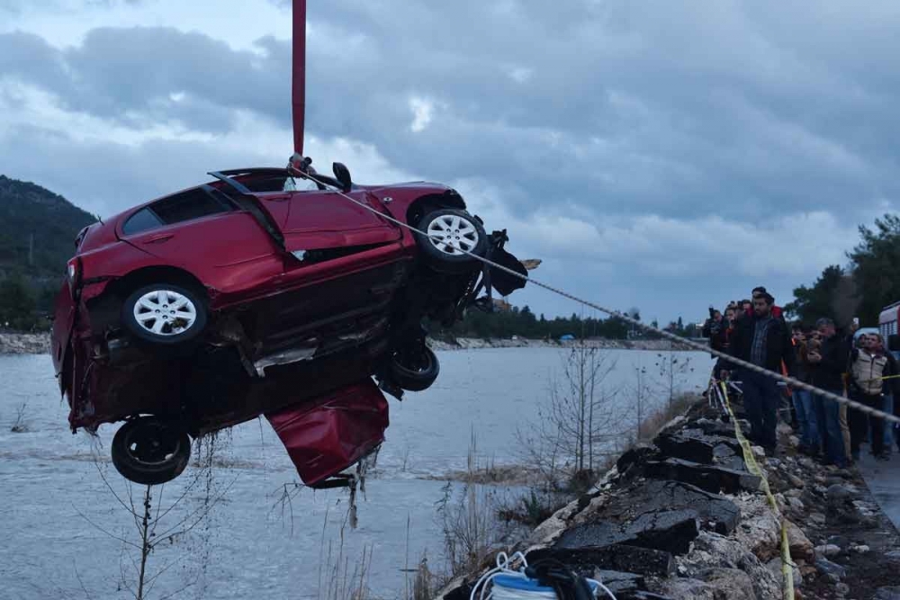 Antalya'da Hortum böyle iz bıraktı! galerisi resim 24