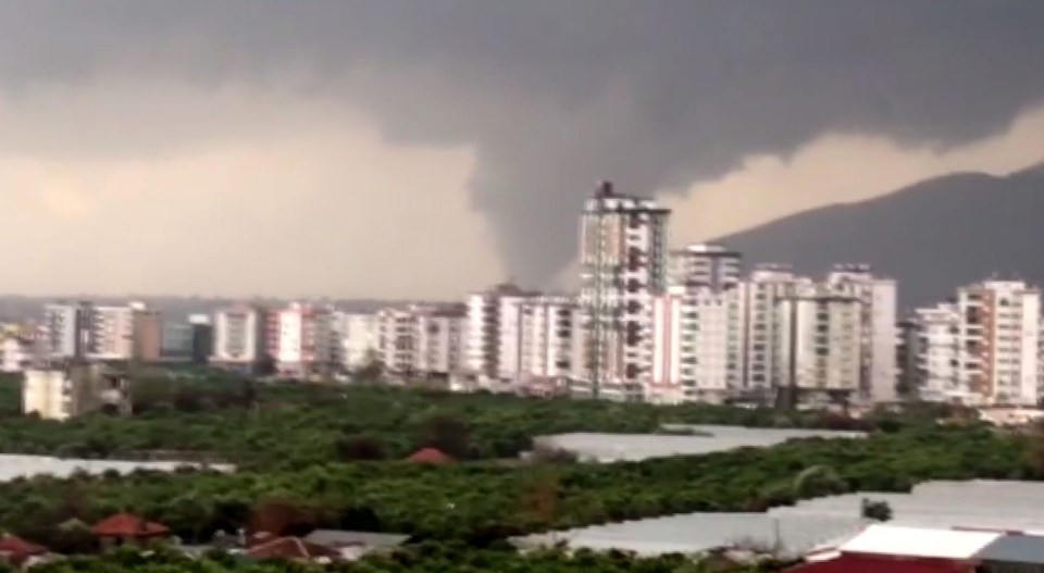 Antalya'da Hortum böyle iz bıraktı! galerisi resim 9
