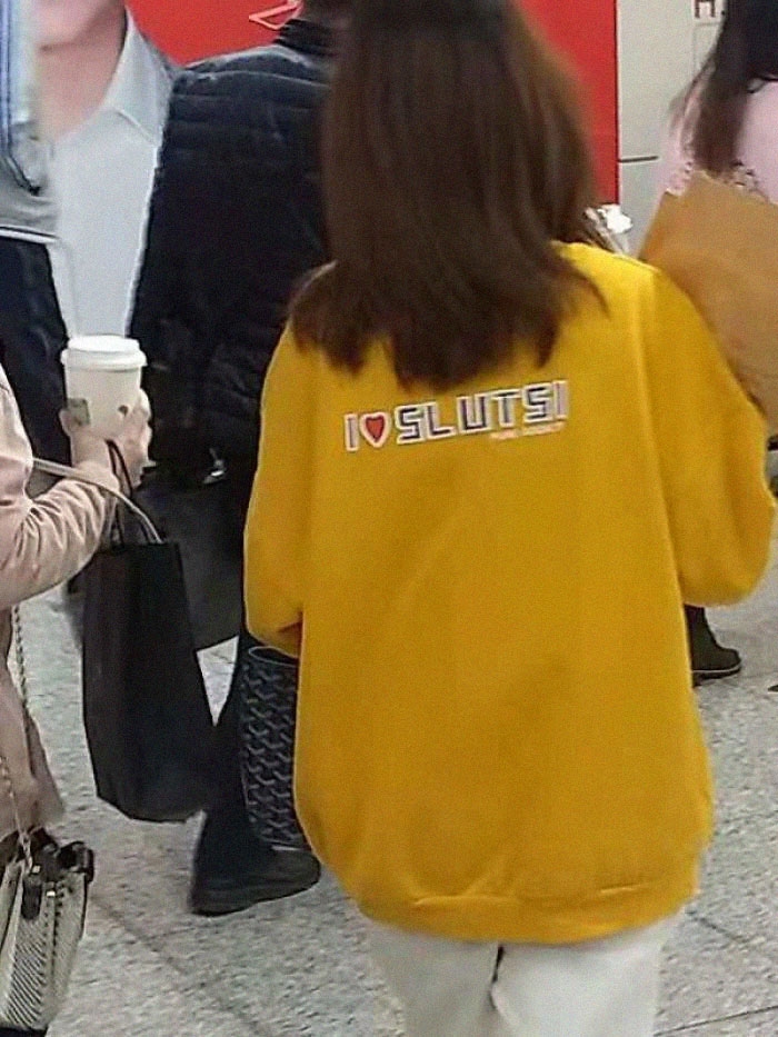 Gördüğünüz Zaman “Neden” Diye Sorgulayacağınız Korkunç Kıyafetler galerisi resim 17