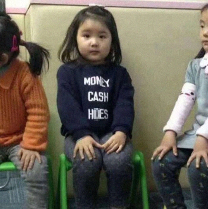 Gördüğünüz Zaman “Neden” Diye Sorgulayacağınız Korkunç Kıyafetler galerisi resim 6