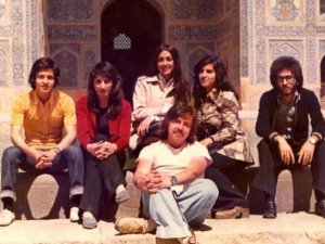 İslam Devrimi'nden önce ve sonra İranlı kadınlar