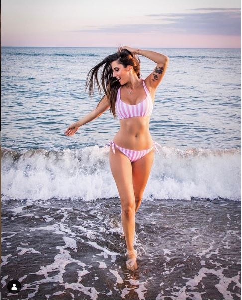 Sexy sporcu: Politikaya girsem 2 milyon insan bana oy verir galerisi resim 13