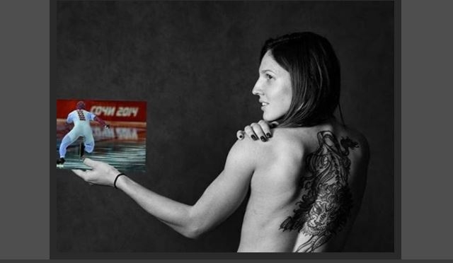 Rus sporcular Soçi'nin yıl dönümü için soyundular galerisi resim 2