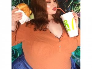 Sadece yemek yiyerek, Servet kazandı