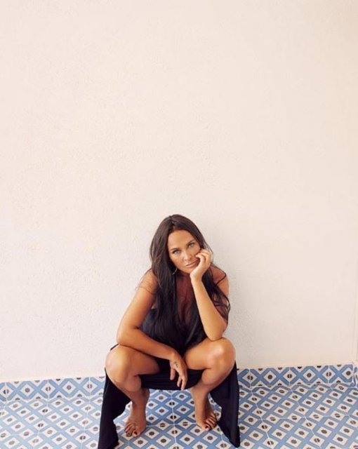 Hülya Avşar yıllara meydan okuyor galerisi resim 1