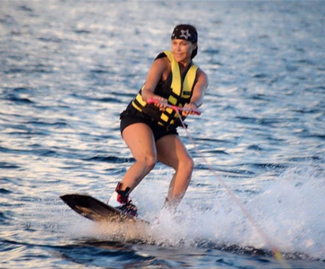 Hülya Avşar yıllara meydan okuyor galerisi resim 18