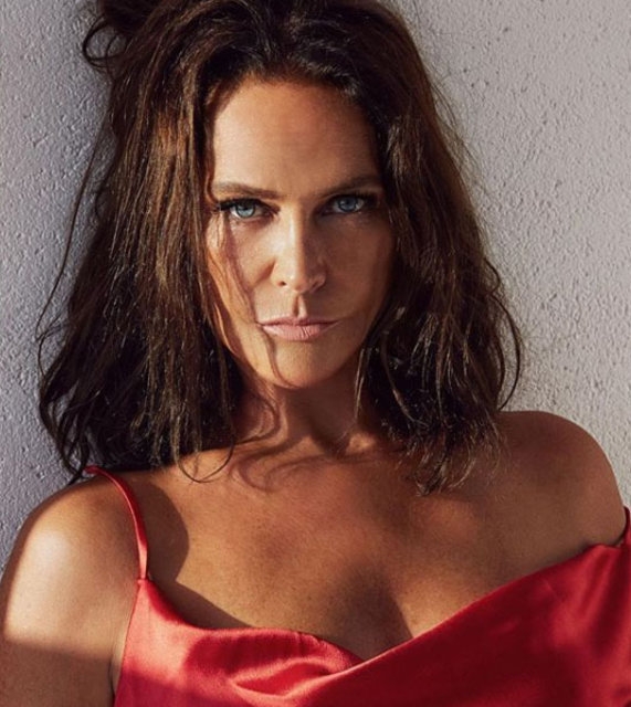 Hülya Avşar yıllara meydan okuyor galerisi resim 20