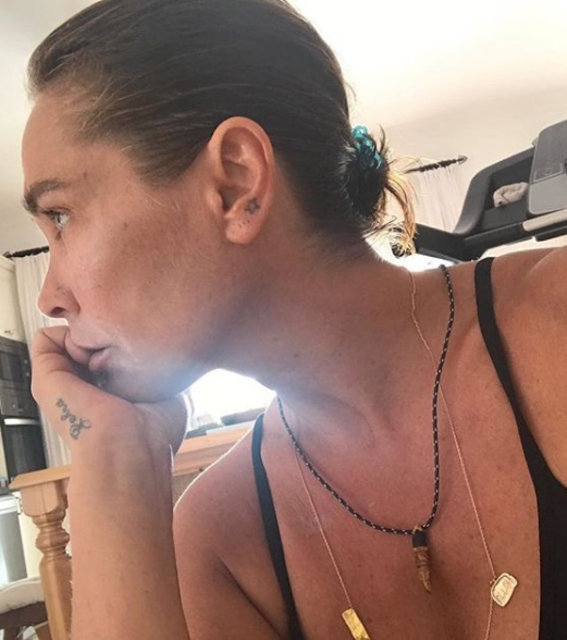 Hülya Avşar yıllara meydan okuyor galerisi resim 6