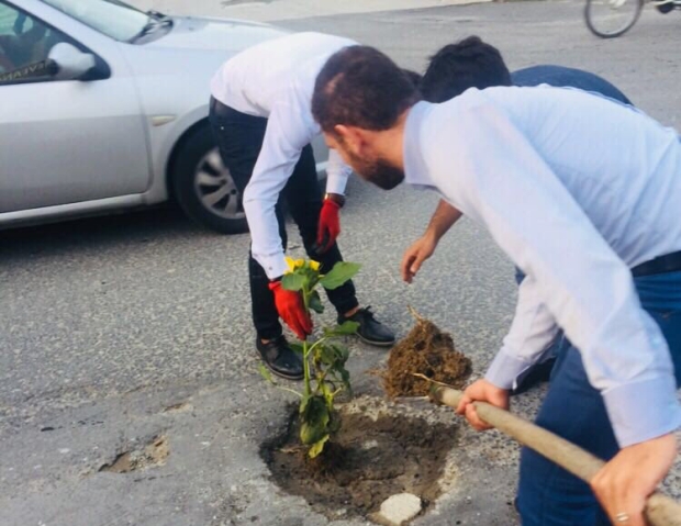Çukurlara, çiçekli protesto! Anlayana... galerisi resim 10