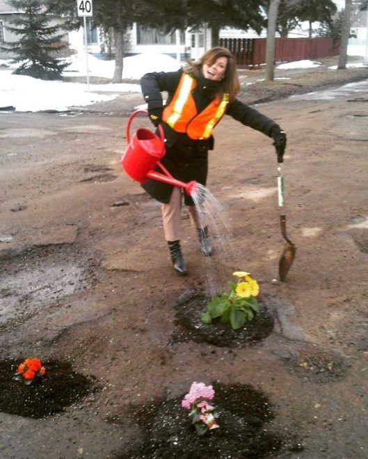 Çukurlara, çiçekli protesto! Anlayana... galerisi resim 5