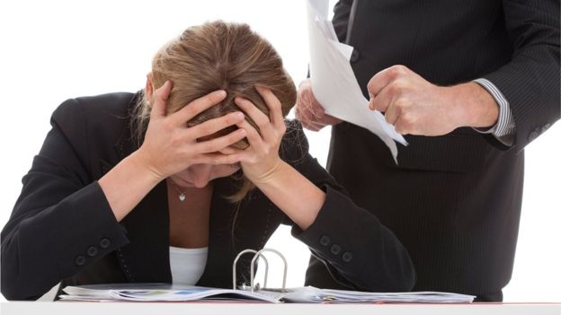 Patronunuzdan nefret etmek de dahil, kalp krizini tetikleyen 6 şey galerisi resim 3