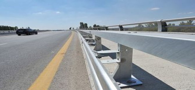 Dikkat... O yolda bakım onarım çalışması yapılacak...