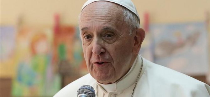 Papa'nın sosyal medya hesabından bir modelin fotoğrafı beğenildi'' Vatikan soruşturma başlattı