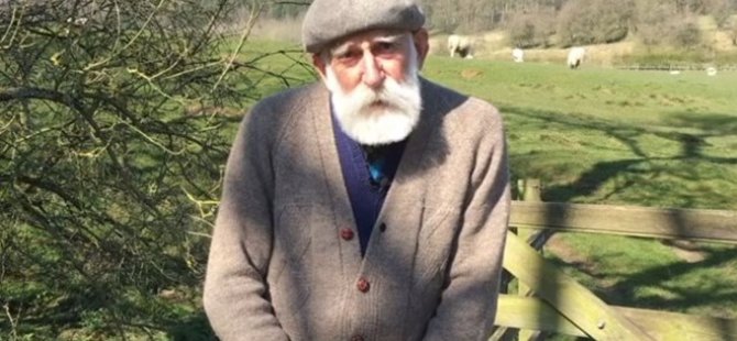84 Yaşındaki Emekli Çiftçi, Sakinleştirici Sesiyle Fenomen Oldu