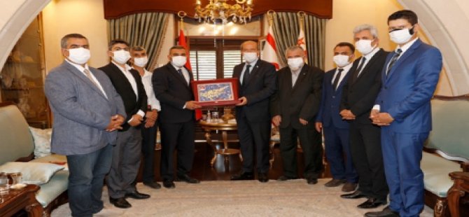 Cumhurbaşkanı Tatar Dernek ve Gönüllü Kuruluşlardan Oluşan Heyeti Kabul Etti