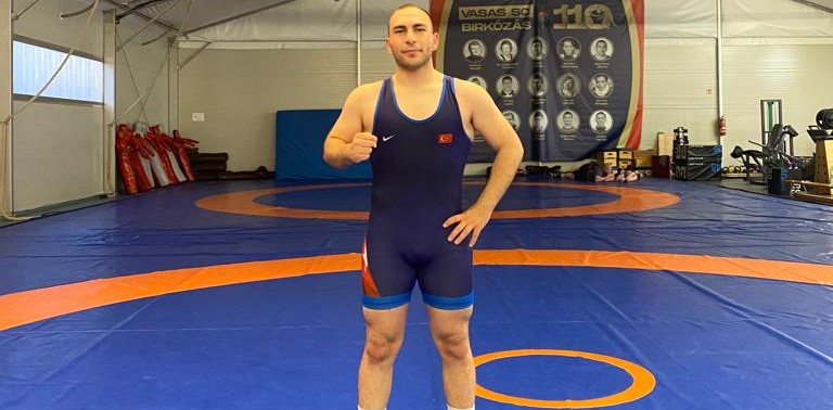 Milli güreşçi Ömer Özyıldırım, Macaristan’da
