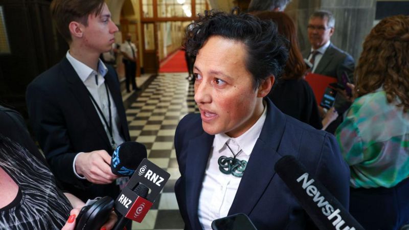 Yeni Zelanda Adalet Bakanı, alkollü araç kullanırken kaza yapması sonrası istifa etti