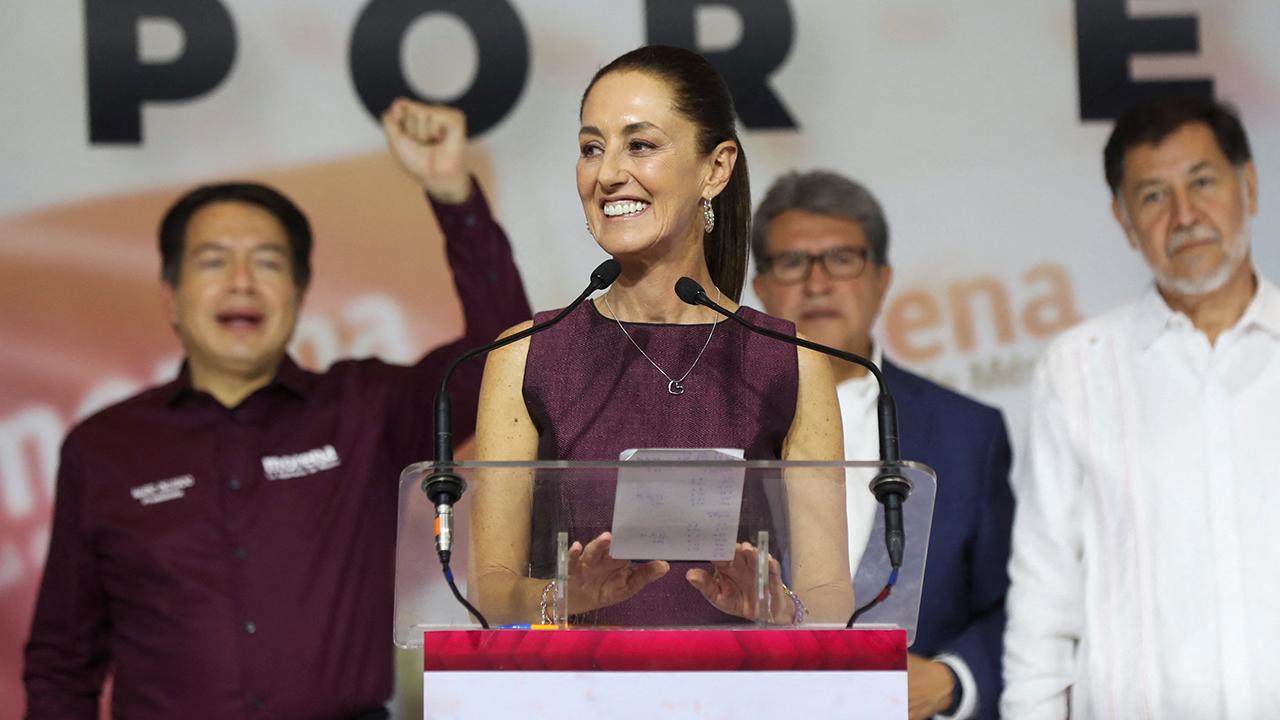 Meksika'da 2024 devlet başkanı seçimlerinde iktidar partisinin adayı Sheinbaum oldu
