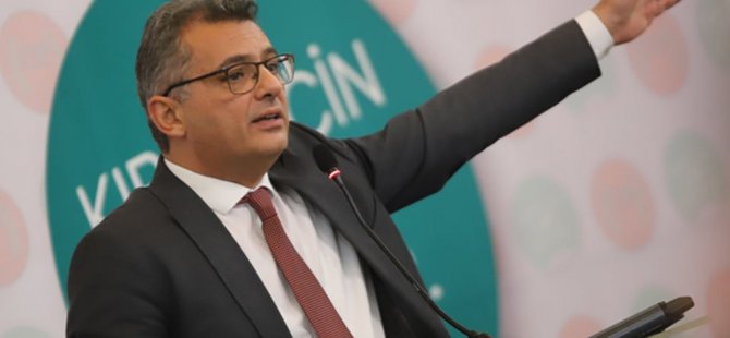 Tufan Erhürman, yetkililerin nüfus tahminlerini tiye aldı