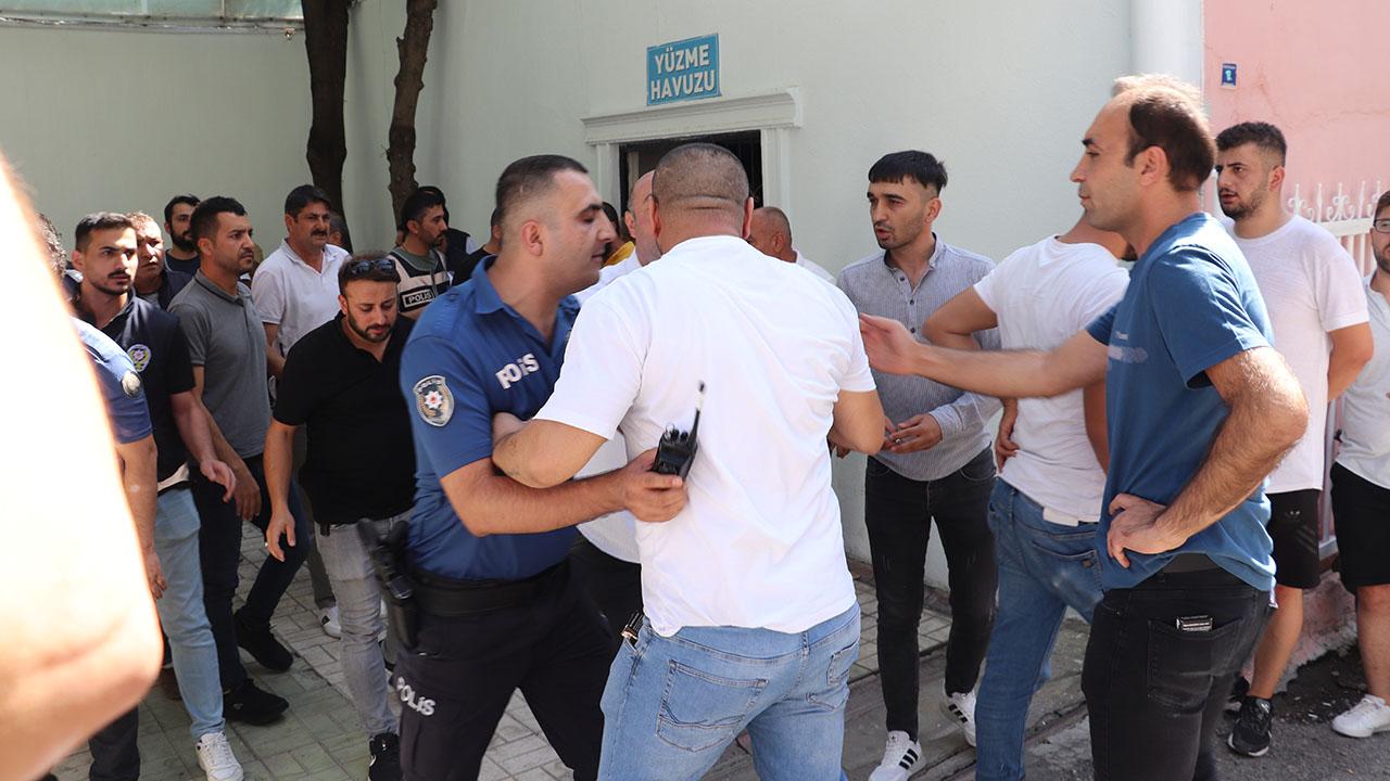 Siirt'te CHP İl Kongresi'nde arbede