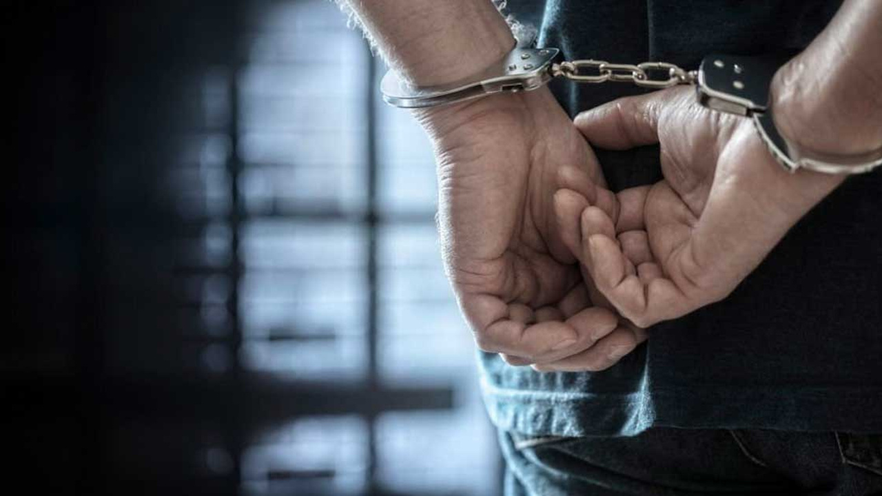 Sanal bahis sitesine canlı destek hizmeti veren 3 kişi tutuklandı