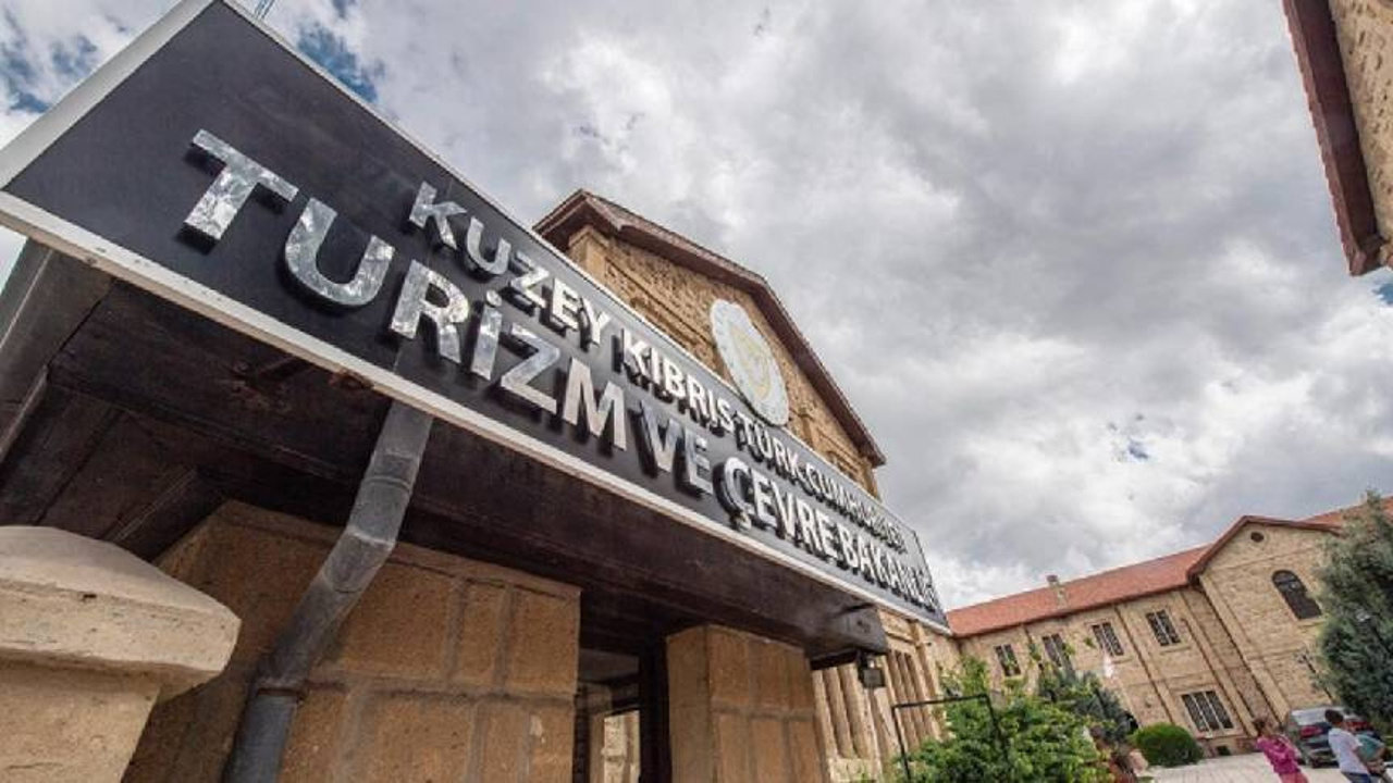 Başbakan Yardımcılığı: KOOP emekçilerinin maaşları ödeniyor dedi ama grev devam ediyor!