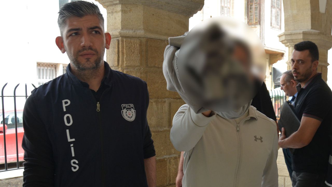 Diş doktoru, usulsüz doktora diploması aldı!