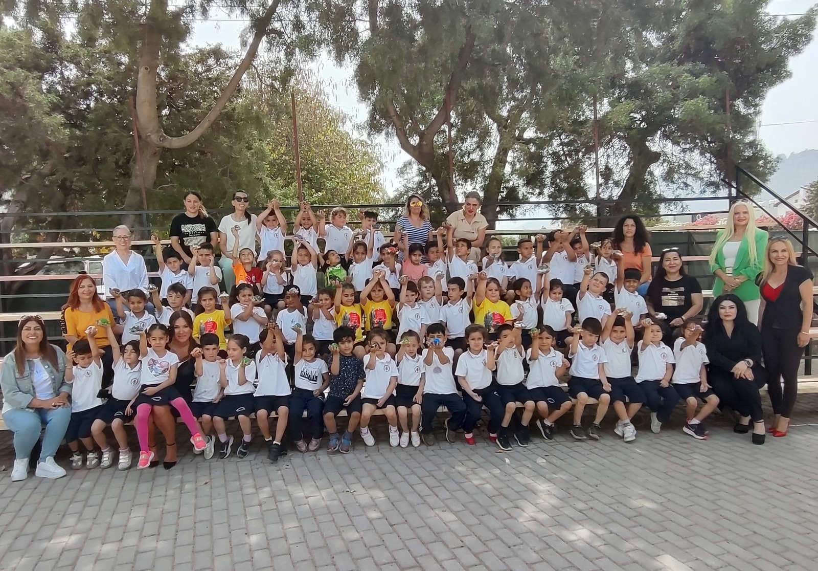 Merit Otellerinin anaokullarda düzenlediği kaplumbağa boyama etkinliği tamamlandı