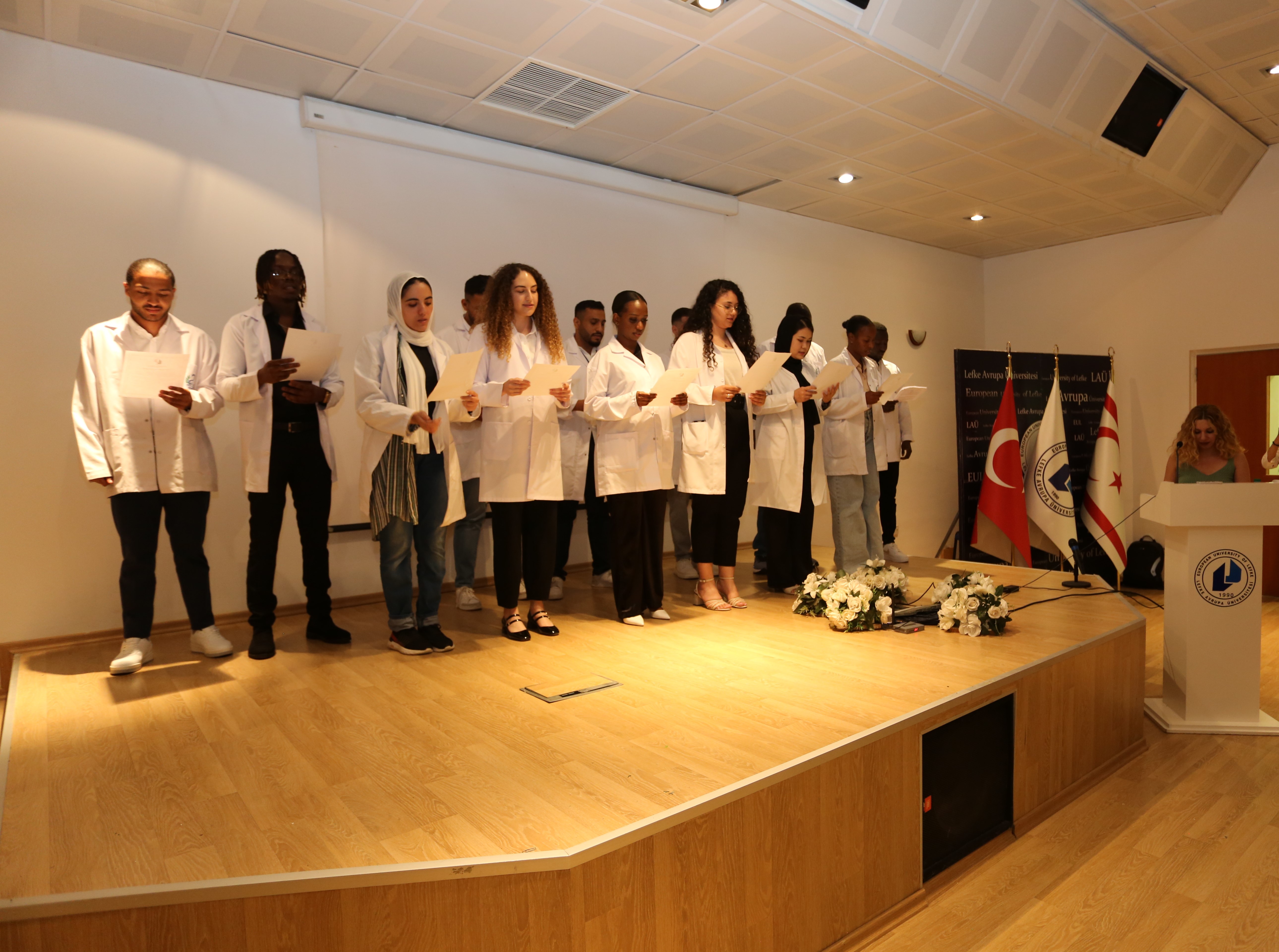 LAÜ Eczacılık Fakültesi Mezunları Yemin Töreni ile Mesleğe İlk Adımı Attı