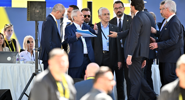 Fenerbahçe kongresinde gerginlik