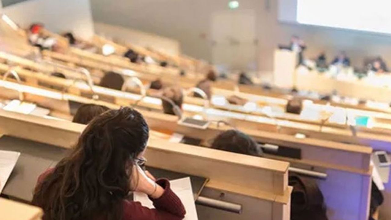 Rum İçişleri ve Eğitim Bakanlıkları KKTC’deki üniversiteleri şikayet ettiler