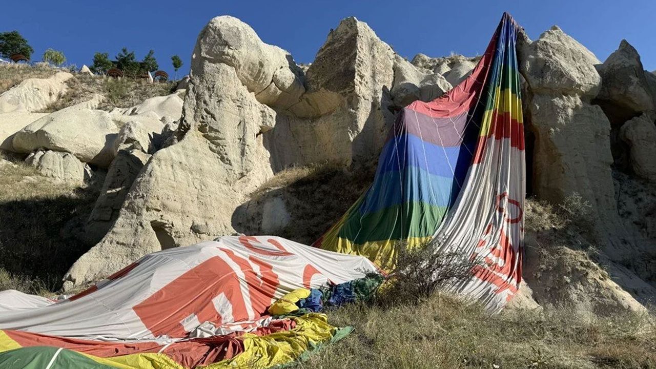 Kapadokya'da faciadan dönüldü: Sıcak hava balonu kayalıklara iniş yaptı