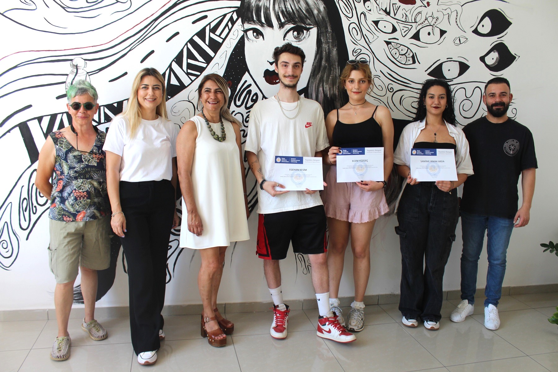 DAÜ Öğrencileri Mural Sanatıyla Ders Koridorlarını Renklendirdi