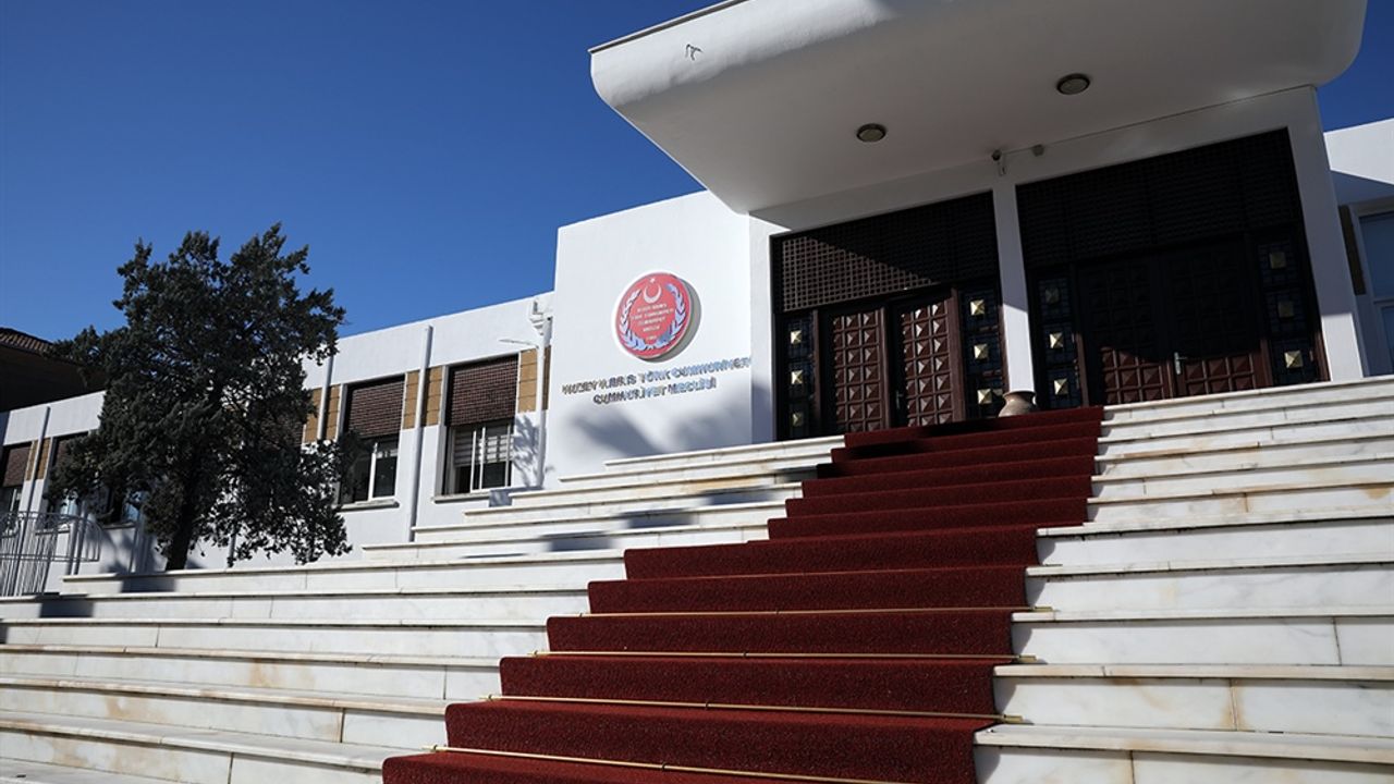 UBP'de vekiller eksik ama Meclis'i açmayı deneyecekler