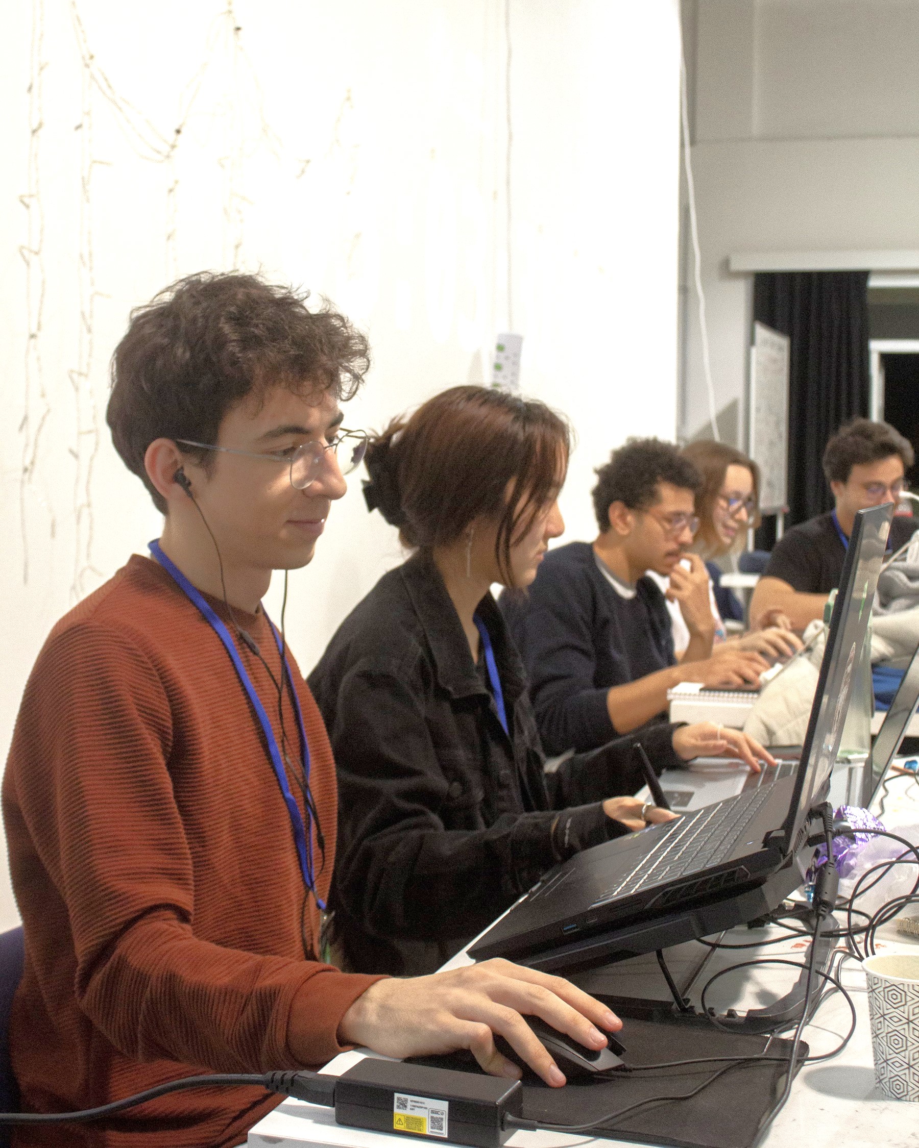 DAÜ’de Winter Game Jam Heyecanı: Oyun Geliştirme Maratonu Tamamlandı