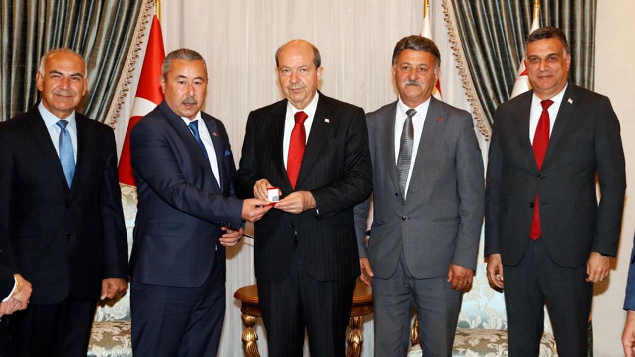 Cumhurbaşkanı Tatar, muhtarları kabul etti