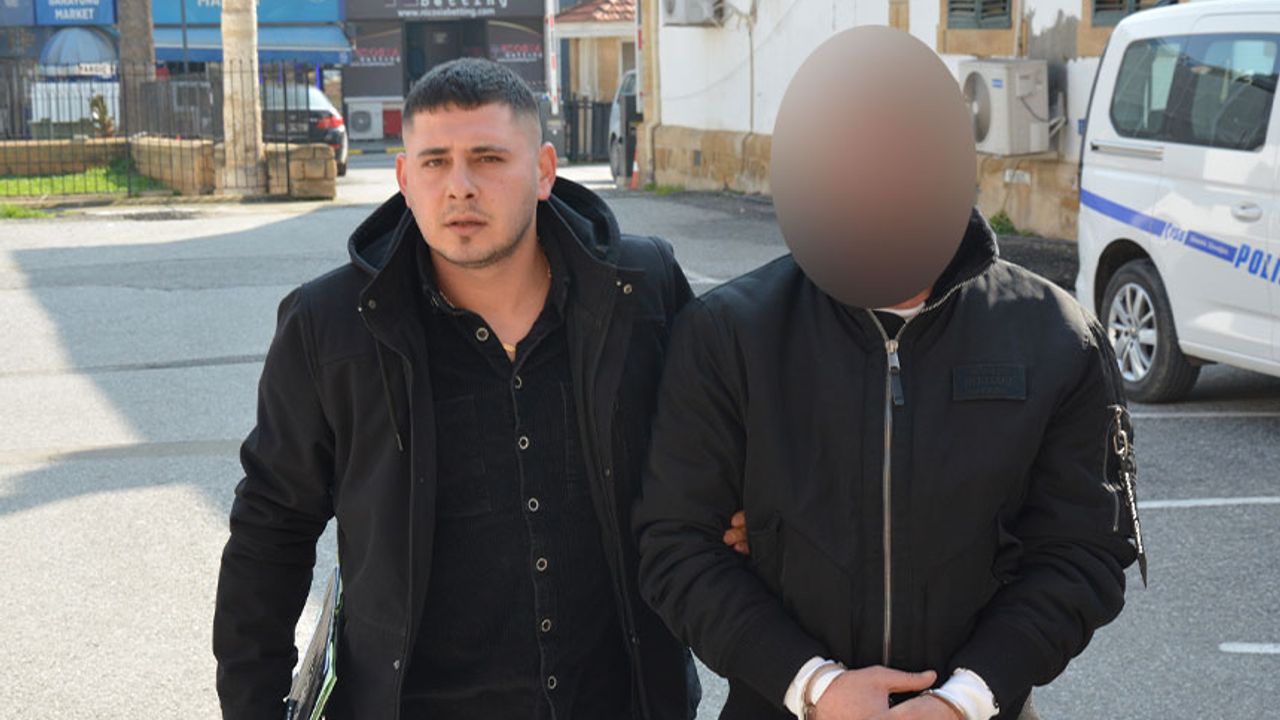 Sahte belge düzenleme ve sahte belgeyi tedavüle sürme suçundan aranan kişi tutuklandı!