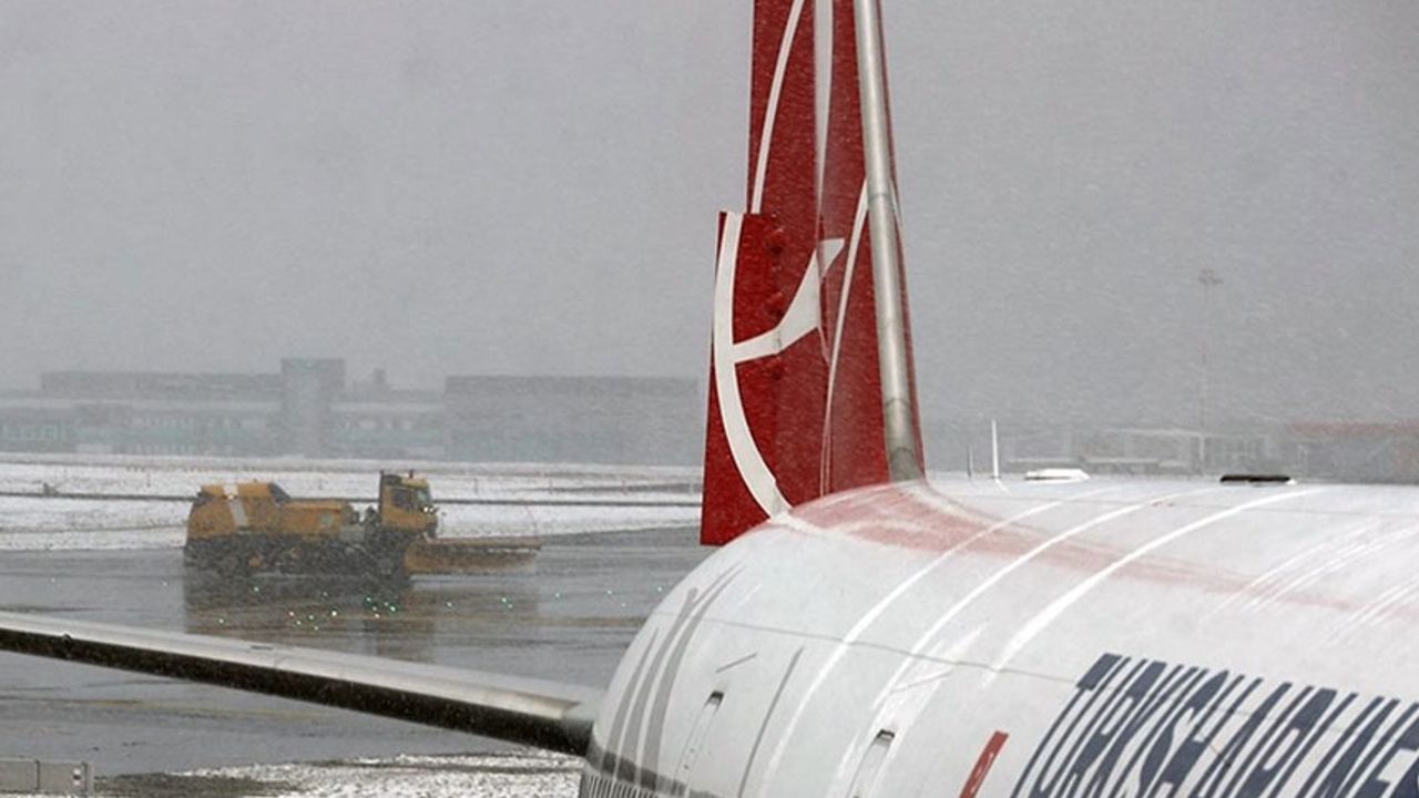 Ercan ile İstanbul arasındaki bazı uçak seferleri karşılıklı iptal edildi