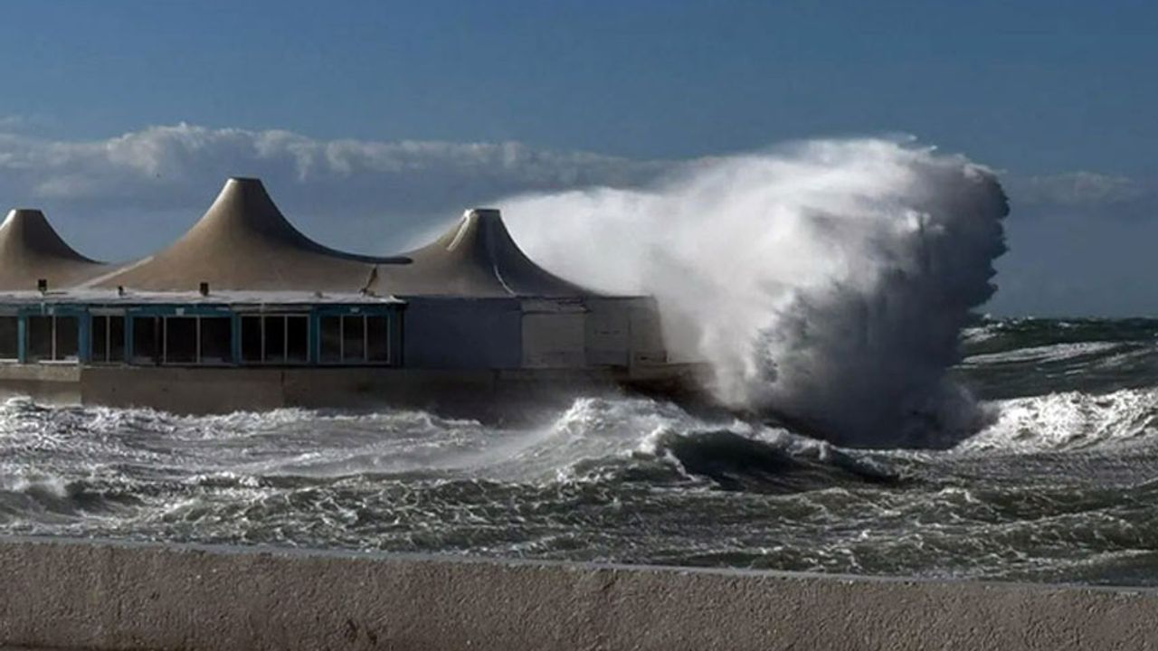 Denizlerde Batı Taurus'ta fırtınanın devam etmesi bekleniyor