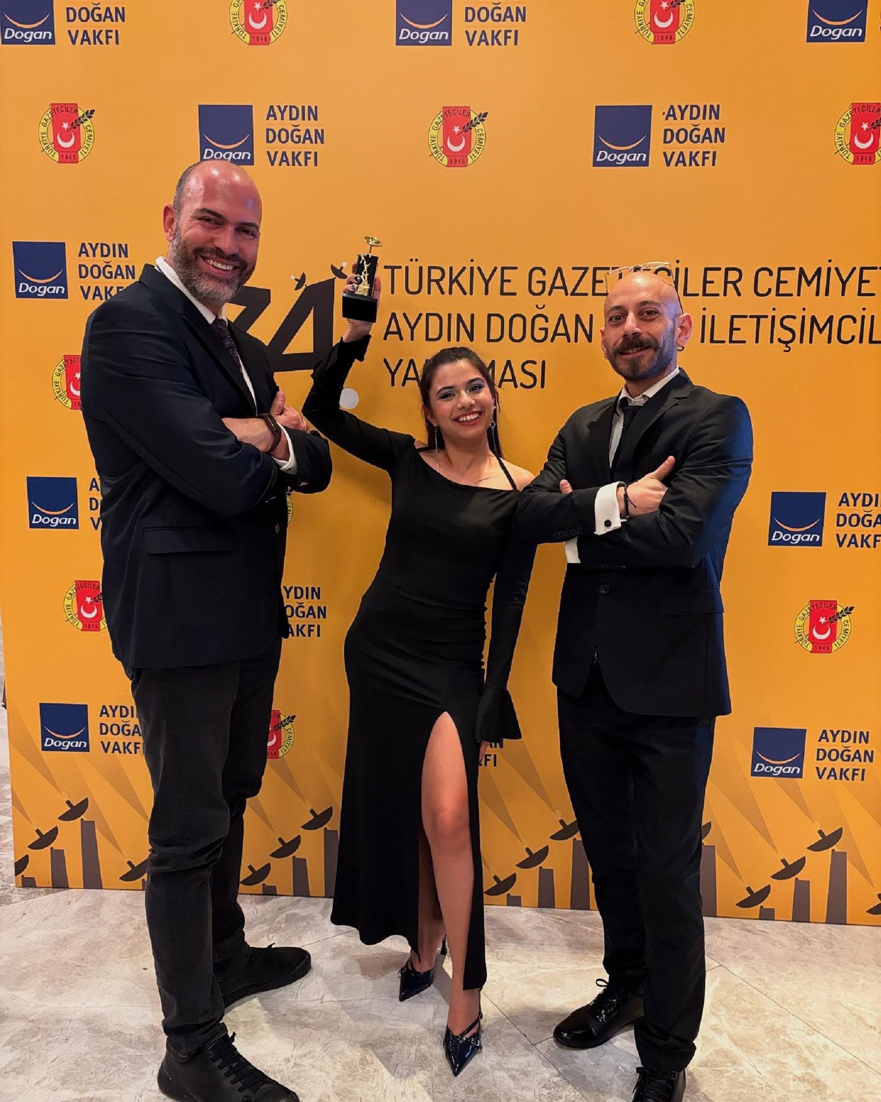 DAÜ İletişim Fakültesi’nden Büyük Başarı: Prestijli Ödül Kazanıldı!
