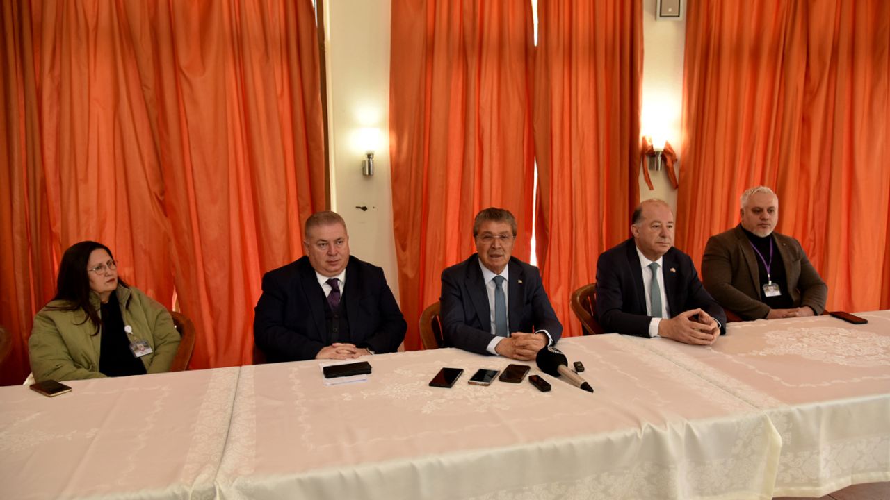 Başbakan Üstel: Gençleri tehlikeden korumak için tüm önlemleri aldık