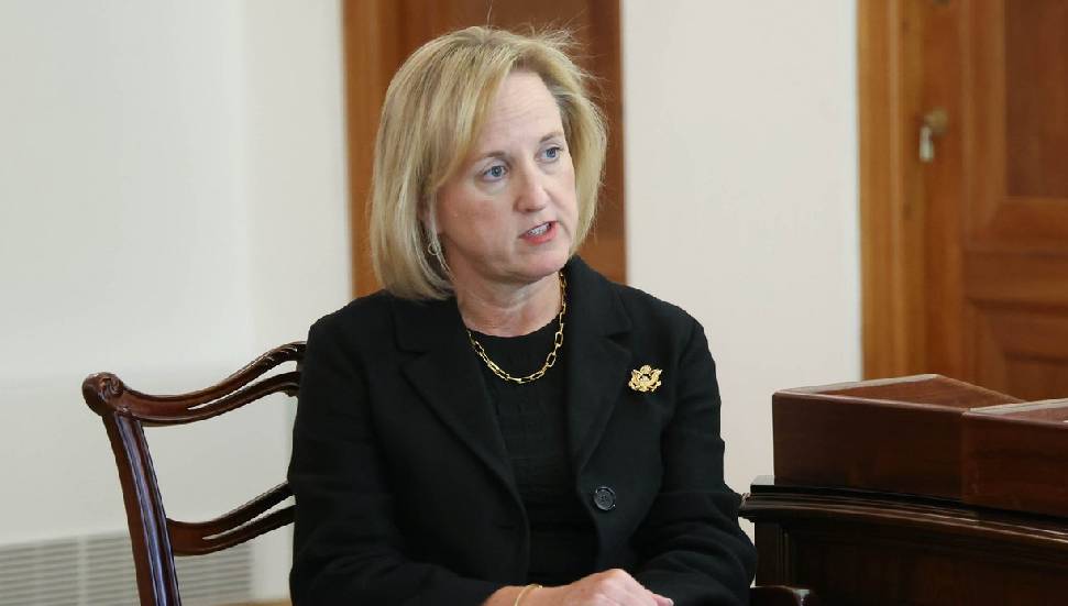 Davis: Güven yaratıcı girişimler memnuniyet verici